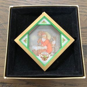 Hallmark Tree Trimmer Collection Santa Shadowbox